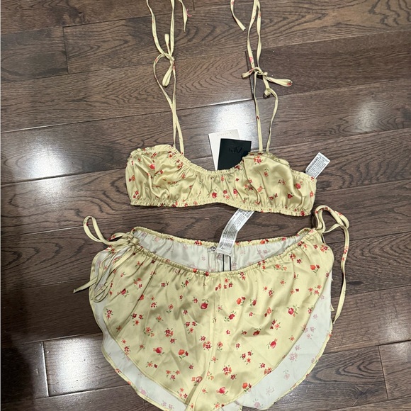 Zara Yellow Floral Pajama Set - Picture 1 of 3